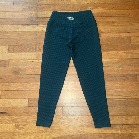 Booty By Brabants Curvy Croco Skin Leggings in Green,  OSFM - Picture 13 of 14